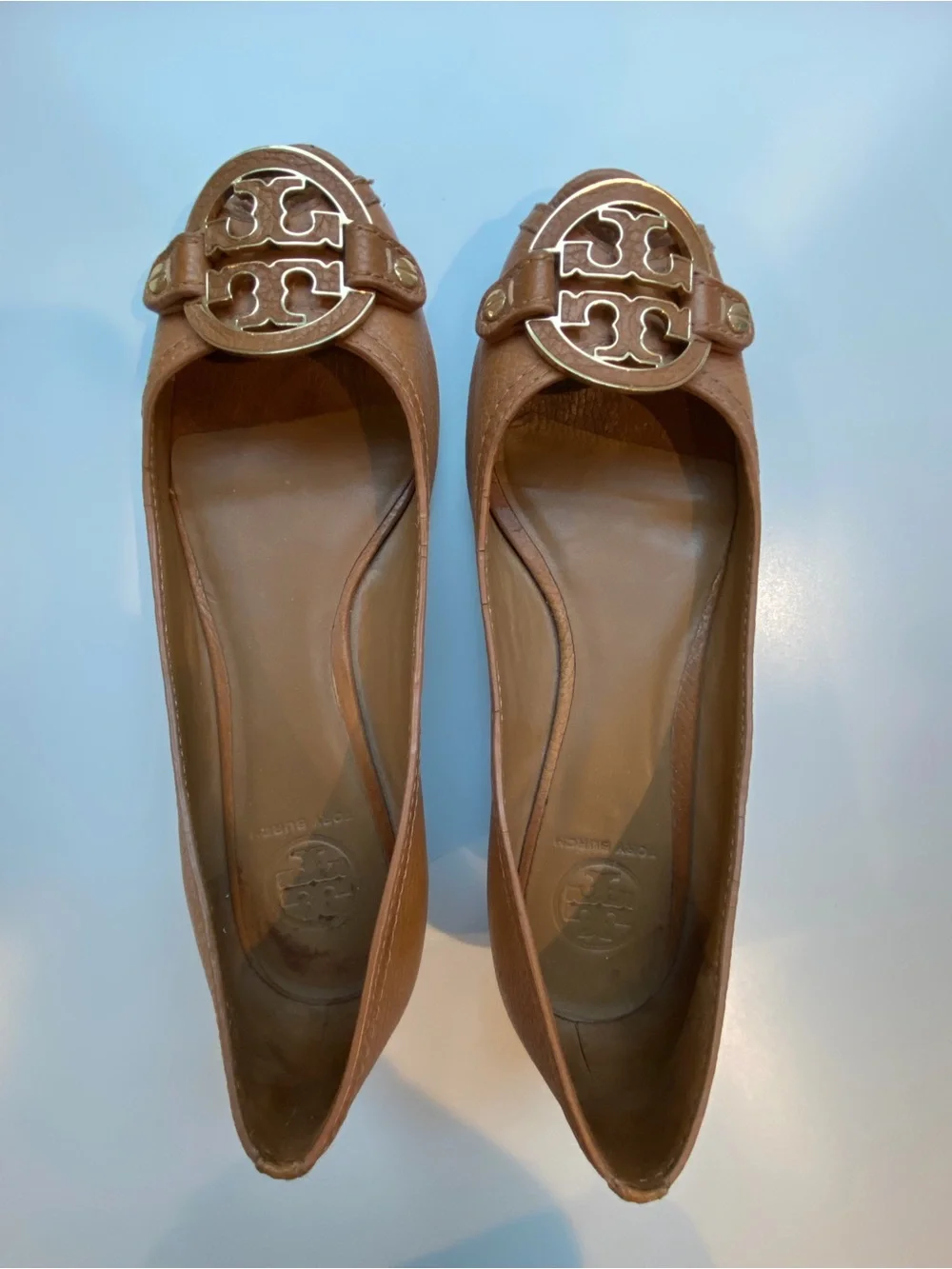 Tory Burch Brown Leather Peep-Toe low wedge with gold logo